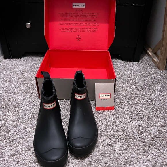 SOLD NWT Hunter Boots Chelsea Short Rain Boots - Picture 7 of 16